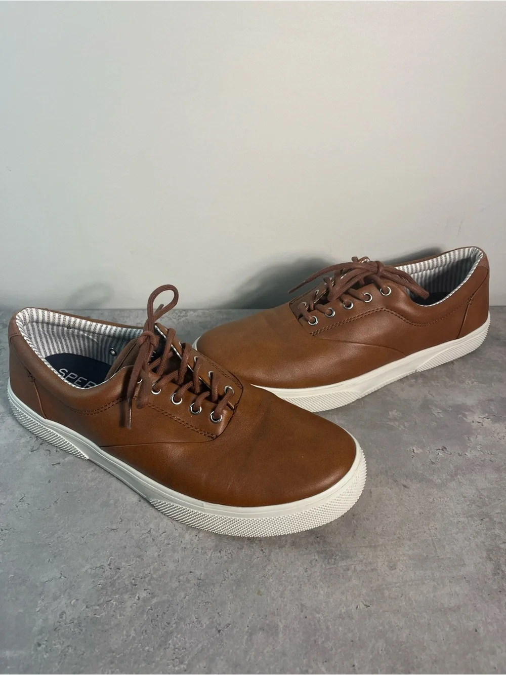 Sperry Men’s Halyard Plush Step CVO Brown Lightweight Deck Shoe 9.5